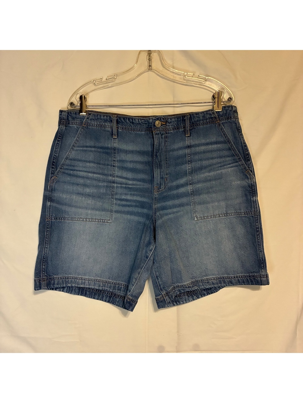 American Eagle Strigid Perfect Denim Bermuda Carpenter Shorts Size 14